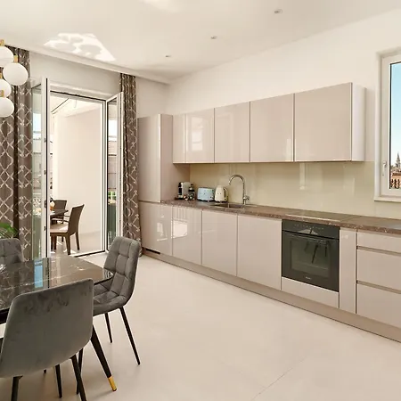 The Pearl Apartment *